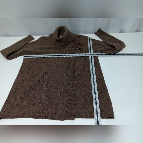 Ellen Tracy 💯 Extra Fine Merino Wool Cowlneck Wrap Sweater.  Size M - Picture 3 of 9